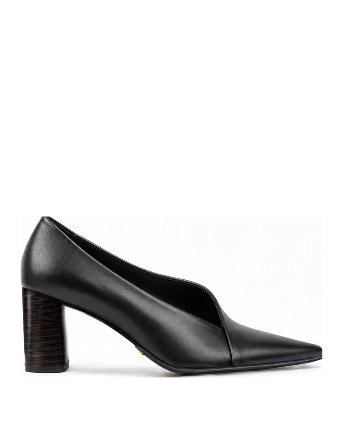 The Signature Heel in black leather, side profile
